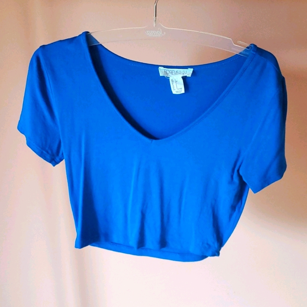 Forever 21 Blue crop top